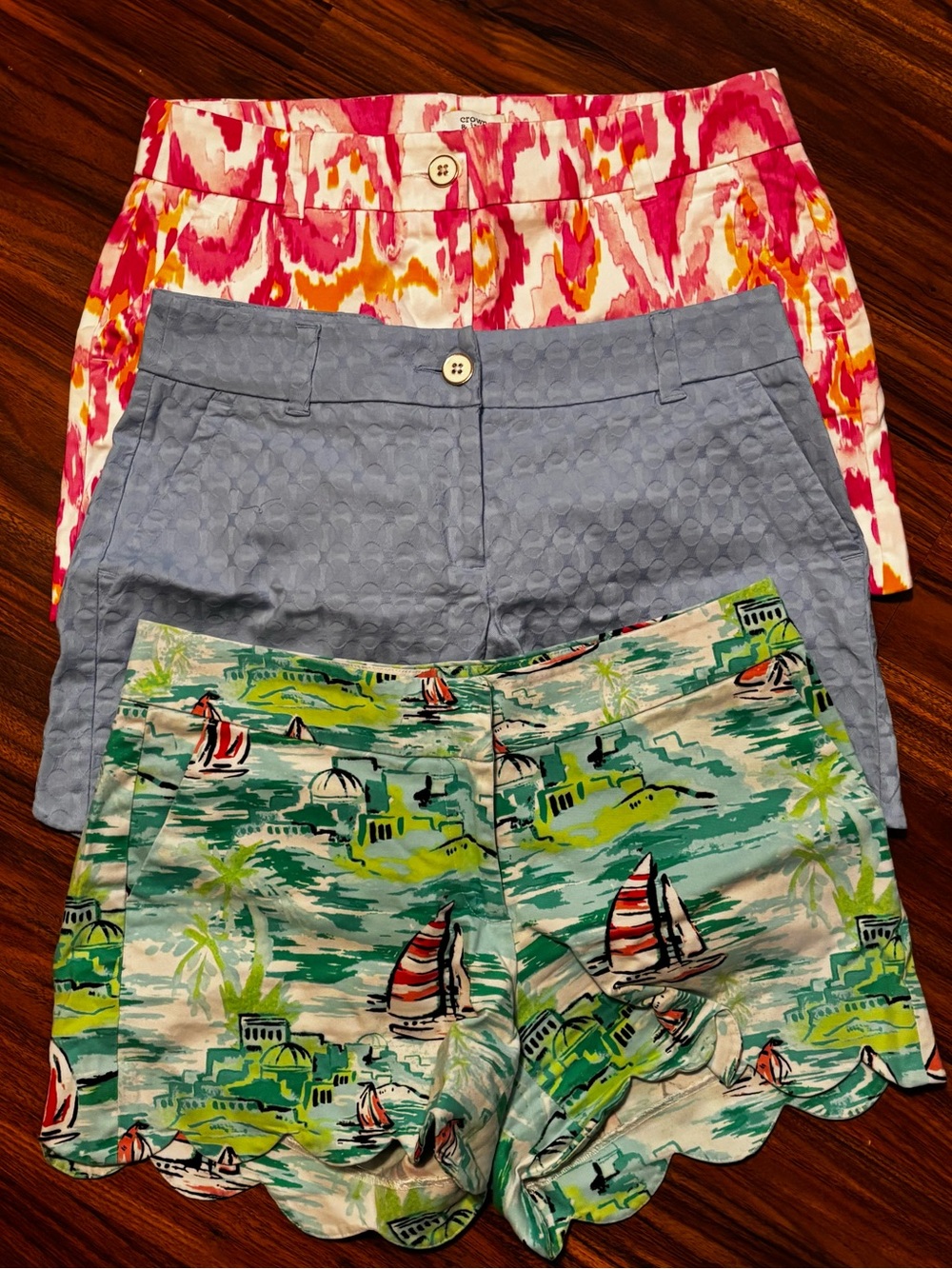 Crown and Ivy Bundle of Scalloped Shorts